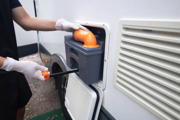 Best Porta potty delivery and setup  in Moxee, WA