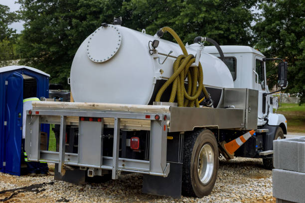Best Luxury portable toilet rental  in Moxee, WA